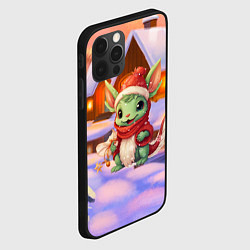 Чехол для iPhone 12 Pro Max Милый маленький дракон у рождественского домика, цвет: 3D-черный — фото 2