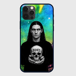 Чехол для iPhone 12 Pro Max Bones без зрачков держит череп в руках, цвет: 3D-черный