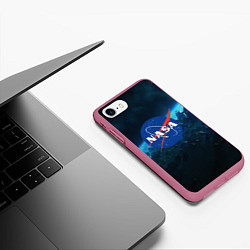 Чехол iPhone 7/8 матовый NASA, цвет: 3D-малиновый — фото 2