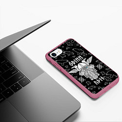 Чехол iPhone 7/8 матовый БОГ ОДИН ВОРОНЫ, цвет: 3D-малиновый — фото 2