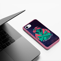 Чехол iPhone 7/8 матовый Инопланетянин Гангста, цвет: 3D-малиновый — фото 2
