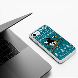 Чехол iPhone 7/8 матовый Сан Хосе Шаркс Новогодний, цвет: 3D-белый — фото 2