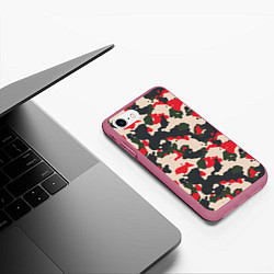 Чехол iPhone 7/8 матовый Модный Камуфляж - милитари, цвет: 3D-малиновый — фото 2