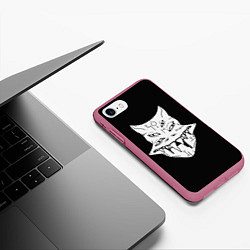Чехол iPhone 7/8 матовый Четырехглазый пришелец, цвет: 3D-малиновый — фото 2