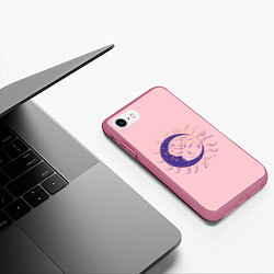 Чехол iPhone 7/8 матовый Спящие солнце и месяц в стиле модерн, цвет: 3D-малиновый — фото 2