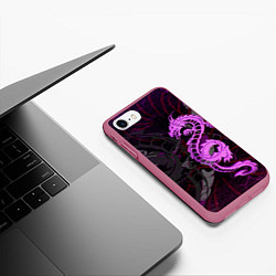 Чехол iPhone 7/8 матовый Неоновый дракон purple dragon, цвет: 3D-малиновый — фото 2
