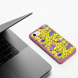 Чехол iPhone 7/8 матовый Птички и цветы на желтом, цвет: 3D-малиновый — фото 2
