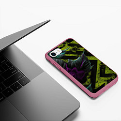 Чехол iPhone 7/8 матовый Фиолетовый цветок и зеленые абстрактные листья, цвет: 3D-малиновый — фото 2