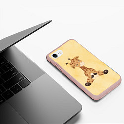 Чехол iPhone 7/8 матовый Малыш жираф, цвет: 3D-светло-розовый — фото 2