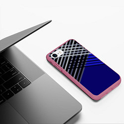Чехол iPhone 7/8 матовый Белые и серые полосы на синем фоне, цвет: 3D-малиновый — фото 2