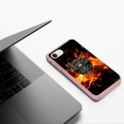 Чехол iPhone 7/8 матовый Baldurs Gate 3 fire logo, цвет: 3D-светло-розовый — фото 2