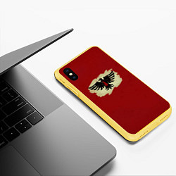 Чехол iPhone XS Max матовый Кровавые Вороны креатив, цвет: 3D-желтый — фото 2