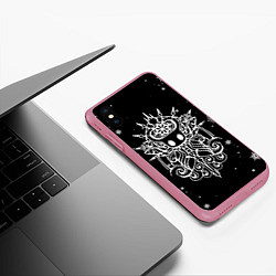 Чехол iPhone XS Max матовый НОВОГОДНИЙ HOLLOW KNIGHT ЧЁРНЫЙ, цвет: 3D-малиновый — фото 2