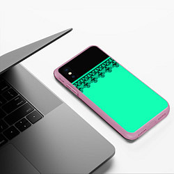 Чехол iPhone XS Max матовый Черные кружева на ярком неоновом зеленом фоне lace, цвет: 3D-розовый — фото 2