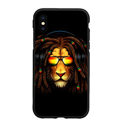 Чехол iPhone XS Max матовый Лев в наушниках с дредами, цвет: 3D-черный