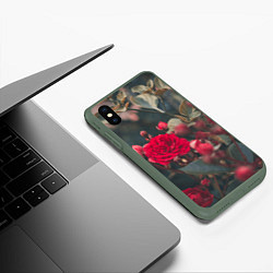 Чехол iPhone XS Max матовый Красная дикая роза, цвет: 3D-темно-зеленый — фото 2