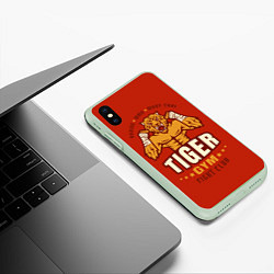 Чехол iPhone XS Max матовый Tiger - боец, цвет: 3D-салатовый — фото 2