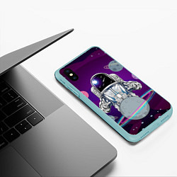 Чехол iPhone XS Max матовый Космонавт с планетами и звездами, цвет: 3D-мятный — фото 2