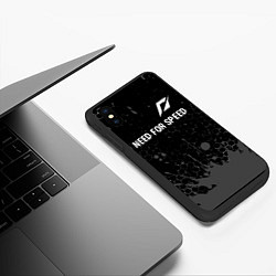 Чехол iPhone XS Max матовый Need for Speed glitch на темном фоне посередине, цвет: 3D-черный — фото 2
