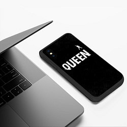 Чехол iPhone XS Max матовый Queen glitch на темном фоне посередине, цвет: 3D-черный — фото 2