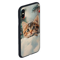 Чехол iPhone XS Max матовый Маленький котенок на снегу с новогодними шариками, цвет: 3D-черный — фото 2