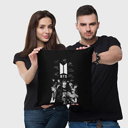 Подушка квадратная BTS плакат с автографами, цвет: 3D-принт — фото 2