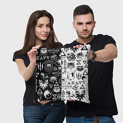 Подушка квадратная THE WITCHER LOGOOMBING ВЕДЬМАК ПАТТЕРН, цвет: 3D-принт — фото 2