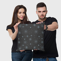 Подушка квадратная Новогодние снежинки на сером фоне, цвет: 3D-принт — фото 2