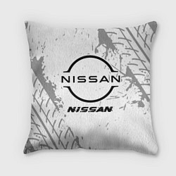 Подушка квадратная Nissan speed на светлом фоне со следами шин, цвет: 3D-принт