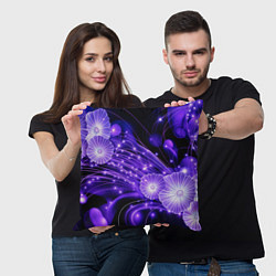 Подушка квадратная Силуэты цветов на темном фоне - фиолетовое свечени, цвет: 3D-принт — фото 2
