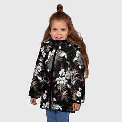 Куртка зимняя для девочки Белые цветы в темноте, цвет: 3D-черный — фото 2