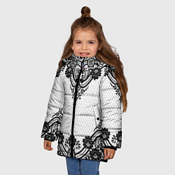 Куртка зимняя для девочки Кружева, цвет: 3D-черный — фото 2