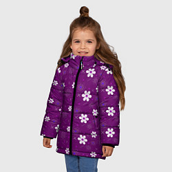 Куртка зимняя для девочки Узор цветы на фиолетовом фоне, цвет: 3D-черный — фото 2