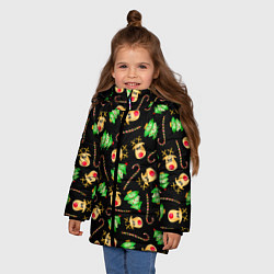 Куртка зимняя для девочки Олени, елки и карамель, цвет: 3D-черный — фото 2