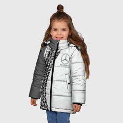 Куртка зимняя для девочки Mercedes-Benz дрифт, цвет: 3D-черный — фото 2