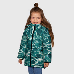 Куртка зимняя для девочки Абстрактные волны в воде - Тёмно-зелёный, цвет: 3D-светло-серый — фото 2