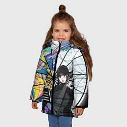 Куртка зимняя для девочки Уэнсдэй играет на виолончели на фоне окна, цвет: 3D-черный — фото 2