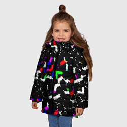 Куртка зимняя для девочки Цветные угловатые фигуры на черном, цвет: 3D-красный — фото 2