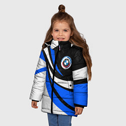 Куртка зимняя для девочки BMW - синяя абстракция, цвет: 3D-черный — фото 2