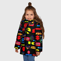 Куртка зимняя для девочки Все логотипы авто бренды, цвет: 3D-черный — фото 2