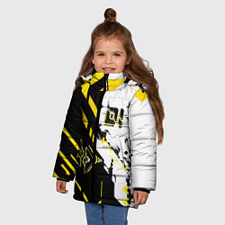 Куртка зимняя для девочки Жёлтые и чёрные техно линии, цвет: 3D-красный — фото 2