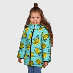 Куртка зимняя для девочки Летние лимоны - паттерн, цвет: 3D-черный — фото 2