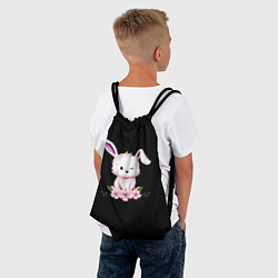 Рюкзак-мешок Крольчонок С Цветами На Чёрном Фоне, цвет: 3D-принт — фото 2