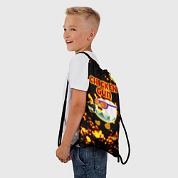 Рюкзак-мешок Chicken Gun на фоне огня, цвет: 3D-принт — фото 2
