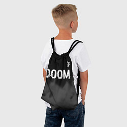 Рюкзак-мешок Doom glitch на темном фоне: символ сверху, цвет: 3D-принт — фото 2