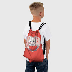 Рюкзак-мешок Мультяшный котенок держит красное сердечко, цвет: 3D-принт — фото 2