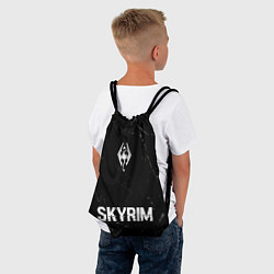 Рюкзак-мешок Skyrim glitch на темном фоне по-центру, цвет: 3D-принт — фото 2