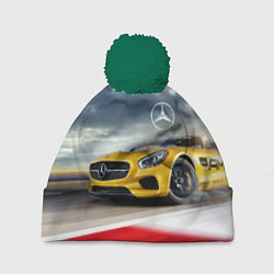 Шапка c помпоном Mercedes AMG V8 Biturbo на трассе