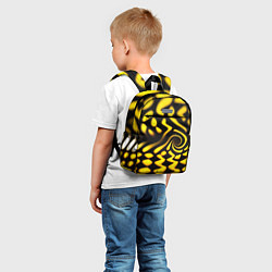 Детский рюкзак Желтая футболка с воронкой, цвет: 3D-принт — фото 2