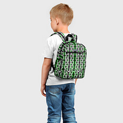 Детский рюкзак Бело-зелёные треугольники на чёрном фоне, цвет: 3D-принт — фото 2
